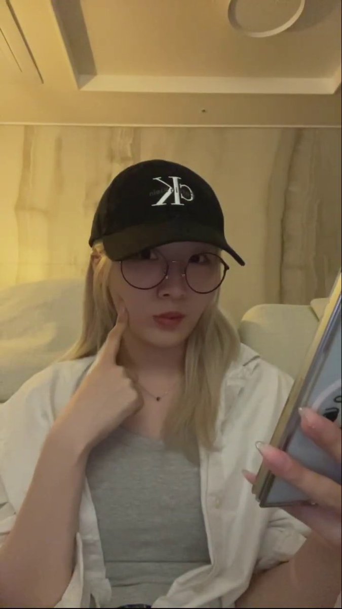 haseulface's tweet photo. https://t.co/X879483Eis