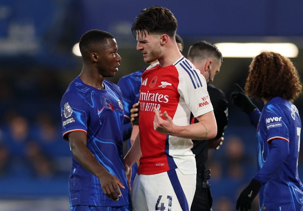 UPYOURARSENAL04's tweet photo. Caicedo Chelsea Has played Declan Rice Arsenal 11 times. Rice has (8) Wins (3) Draws (0) Losses against him

In any other world these 2 would never be mentioned in the same conversation

But Chelsea fans are Idiots so🤷🏽‍♂️ https://t.co/7H3dBLoxoF