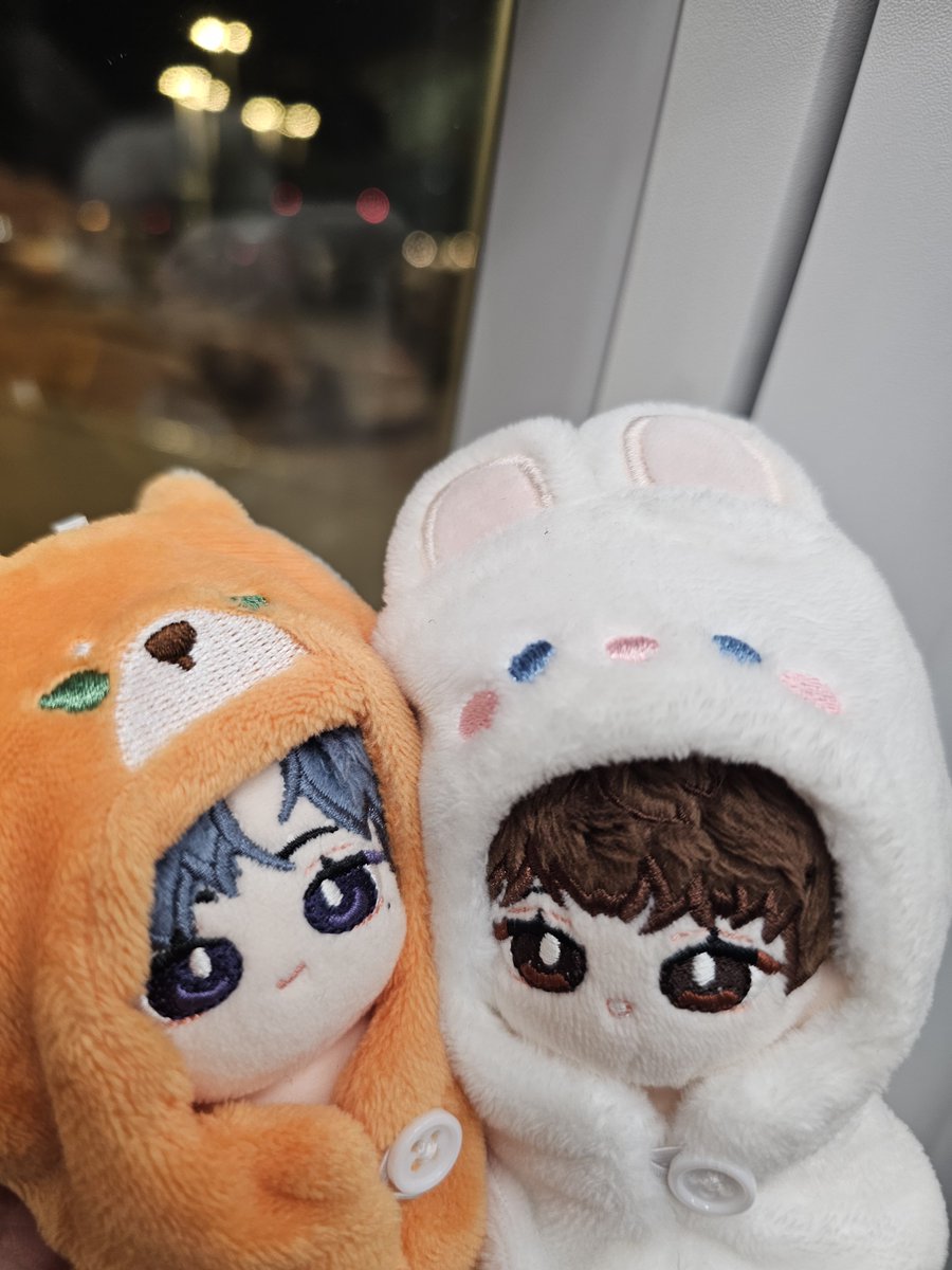 rossonotte's tweet photo. 일단 갑니다.. 😖 
부디 별일없이 다녀올수있길 https://t.co/biHXO0jGV1