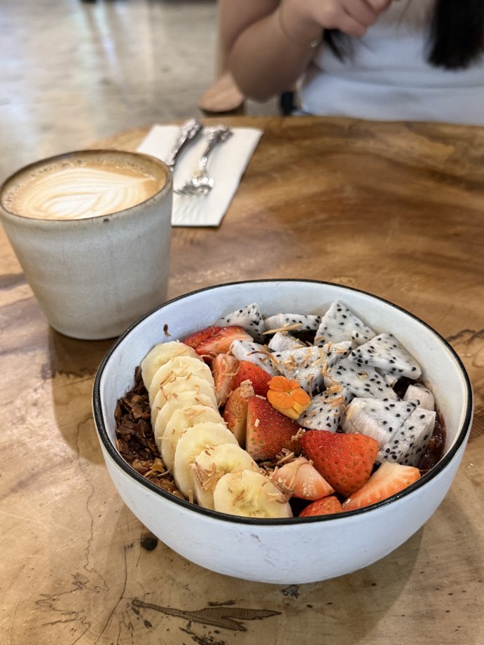 zoe_minted's tweet photo. Looking at this simple bowl of fruit and coffee, I’m reminded that the best investments we make aren’t always in the market. They’re in our longevity, health, and peace of mind. Taking care of the engine keeps the machine running at its peak. https://t.co/XSOSThU0At