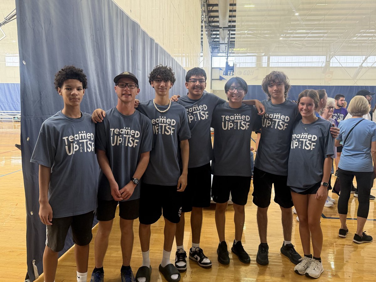 FossilRidgeBsb's tweet photo. Proud of our Ridge Baseball program members who volunteered this morning at the Tara Sawyer Foundation Teamed Up event! We are honored to part of such a great event!

Our Ridge Baseball players Cade, Nick, Jake, Jay, Connor and our managers Calvin & Lainey showed up to support special needs athletes and their families, making a positive impact in our community. This is what Ridge Baseball is all about: Character, Commitment, and Camaraderie. 

Thank you for representing Ridge Baseball the right way!  

#BuiltPantherTough #RidgeBaseball #PantherPride

@KISDAthletics @FossilRidgeKISD @ridge_nation
