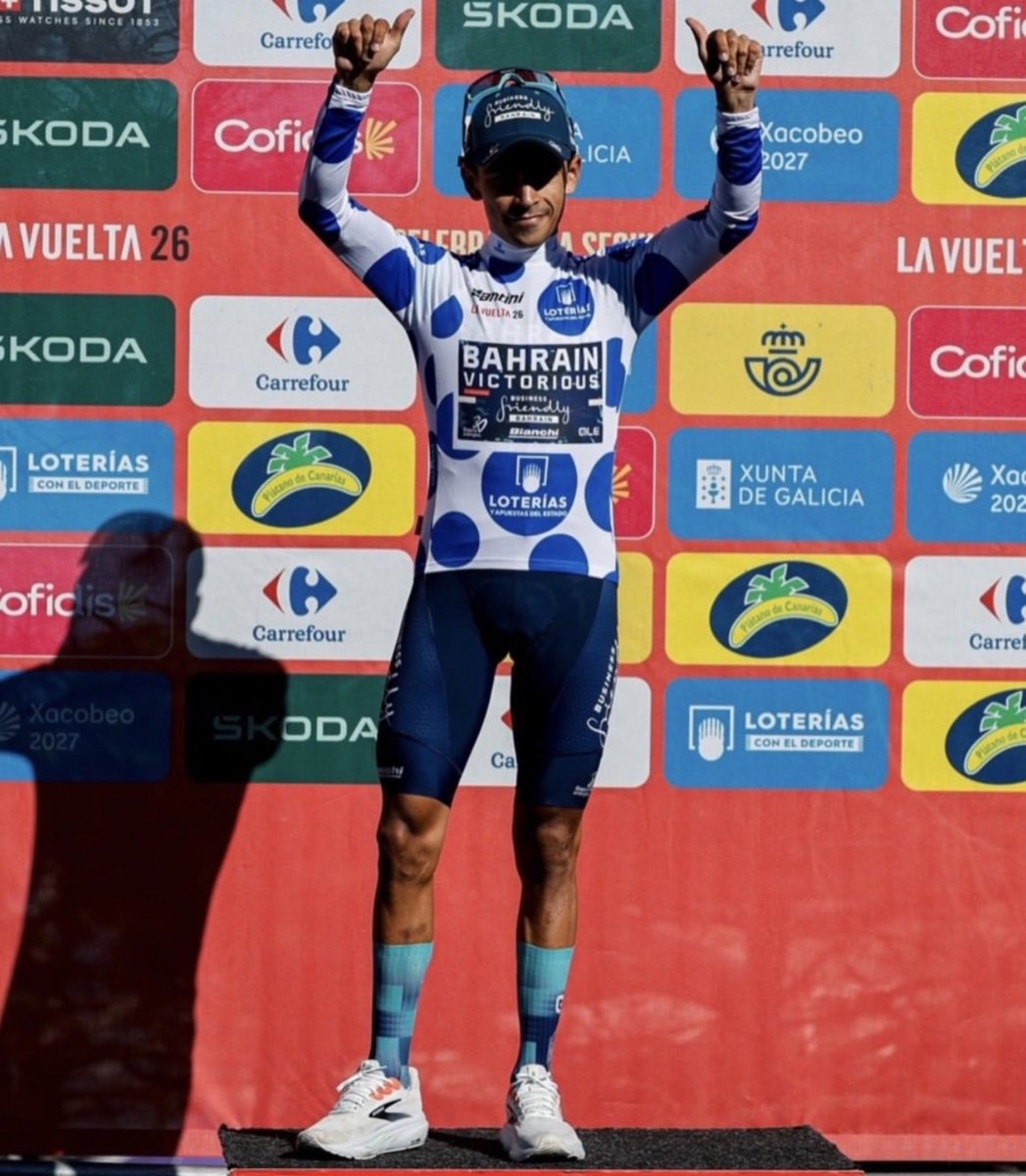 CamiloRuedaN's tweet photo. 🚵‍♂️ Santiago Buitrago es campeón de la montaña en la Vuelta a España 2026. Un título que los escarabajos no conseguían hace muchos años. Felicitaciones, @SantiagoBS26. #OrgulloBogotano https://t.co/OleV3acQHD