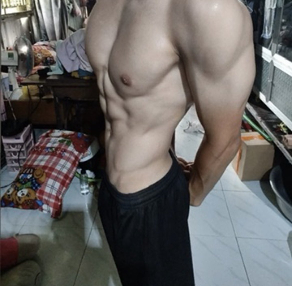 Bihaybayacc's tweet photo. học sinh lớp 12 https://t.co/KvyRc08by2