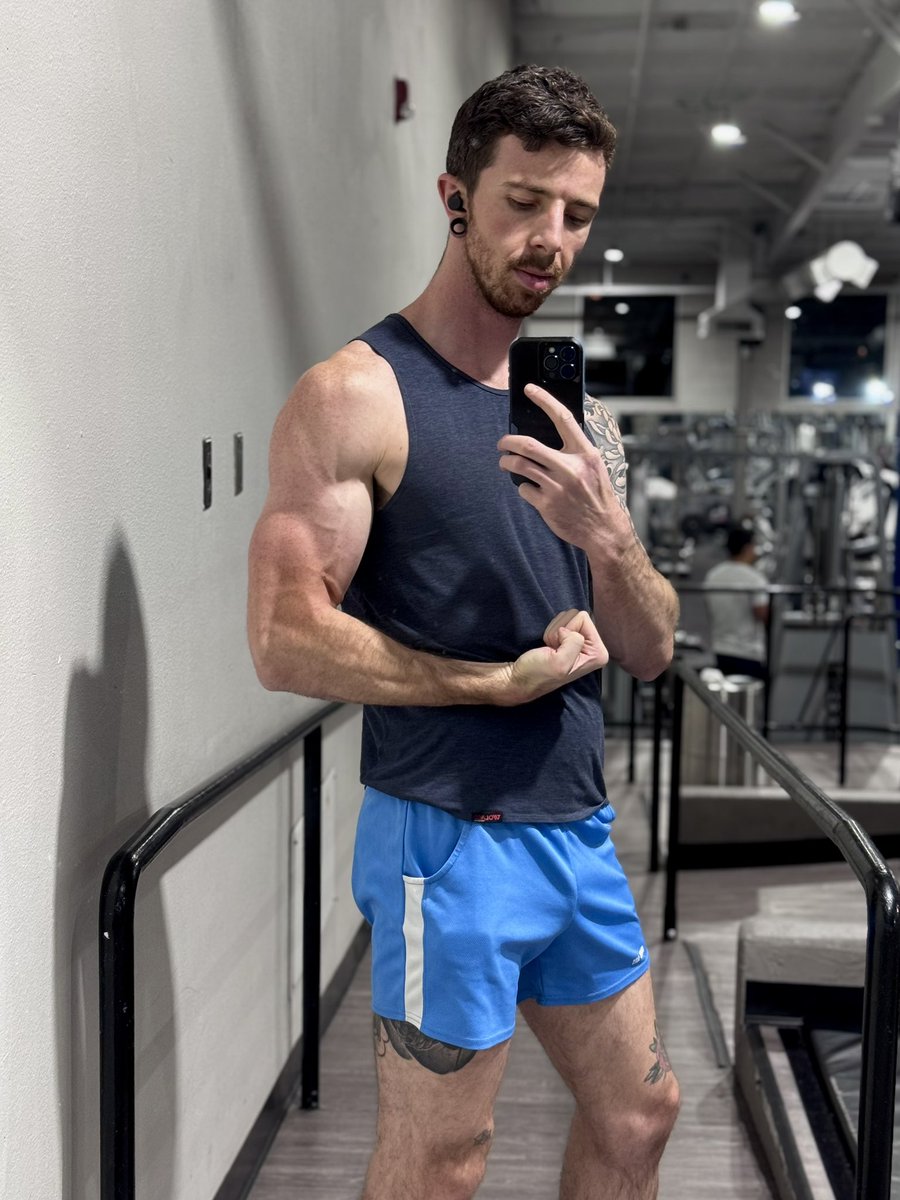 ziggetyzane's tweet photo. Excellent arm day 💪🏻 https://t.co/u13dl6q5c9