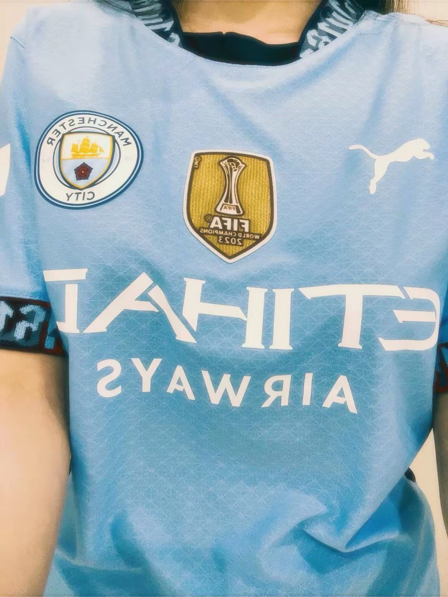 nuraifcb's tweet photo. blue 😌 https://t.co/8siJMDVAwm