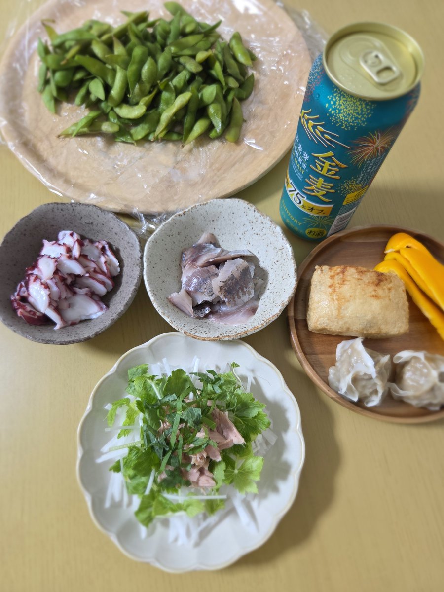 puddinglv's tweet photo. 美味しいコープの旨味だこと
北広島で買ってきたうまい豚の焼売
揚げ納豆と野菜
#金麦　#晩酌 https://t.co/HFc8ITN6aA