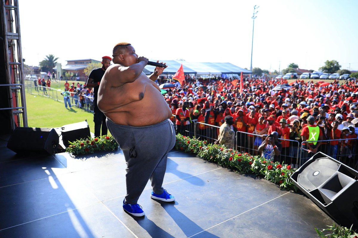 EFFSouthAfrica's tweet photo. Tsekeletse performs at the EFF Tshwane Manifesto Launch, addressed by incoming Mayor Omphile Maotwe, at Bana Sports Grounds in Mabopane.

 #VoteEFF2016
 #VictoryOrDeath https://t.co/9ZNJOScLom