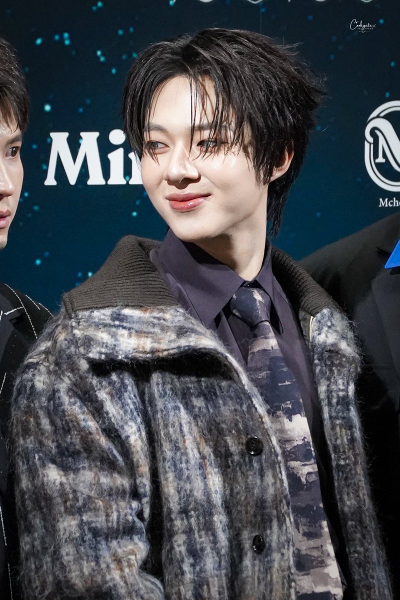 cookgate's tweet photo. ดีทุกลุคเลยอ่ะ 💖
@CwrNew 

ZEENUNEW AT MINT AWARDS
#ซีนุนิวไปเอ็มชอยซ์
#MchoiceMintAwards2026
#NuNew https://t.co/EFiEPbGUSM