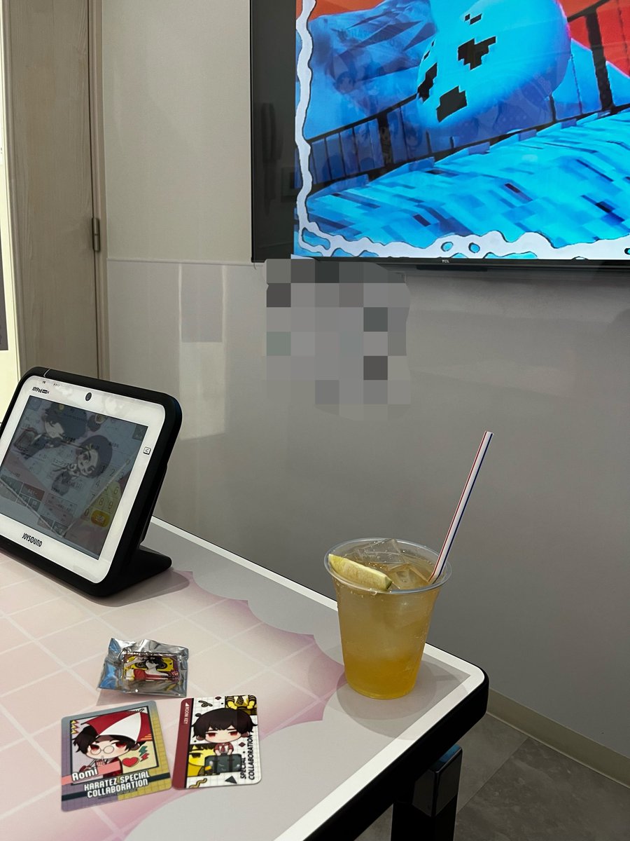 sacasummer's tweet photo. 台場集会と、一個ずつ購入したらお互いの推しを引き当てて交換した場です。こんばんは。 https://t.co/vUi0MCrYwJ