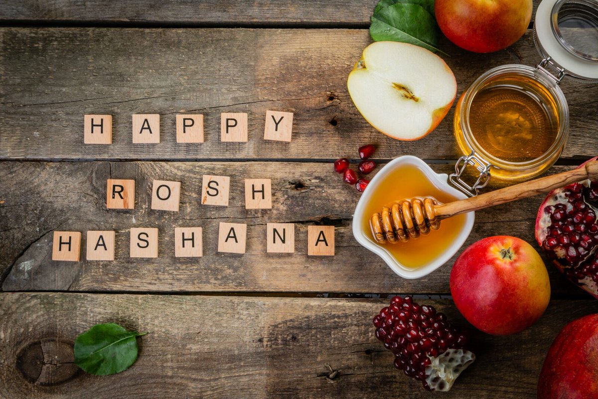 BankerCop's tweet photo. 🇮🇱 ✡️ ☮️ Wishing my family, friends and network who celebrate #RoshHashanah a peaceful and fulfilling time with family…
#ShanahTovah #HappyNewYear https://t.co/zq1mz5sfjq