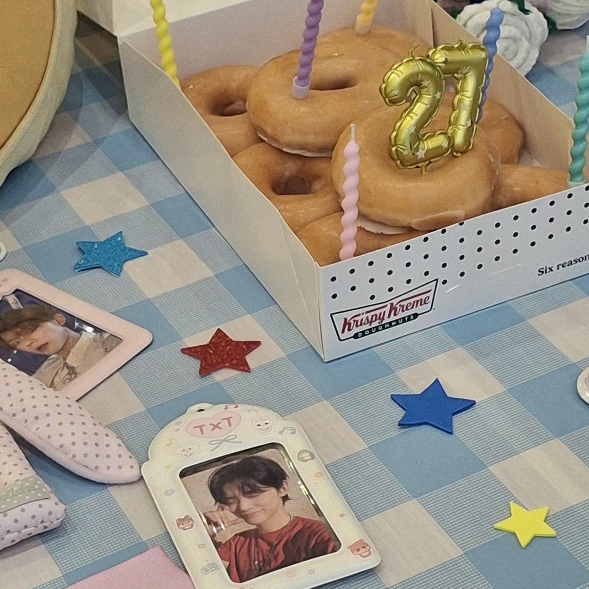 chlsoob's tweet photo. #HouseJjunieParty 🩵🩷 https://t.co/TzwOmLUk9R