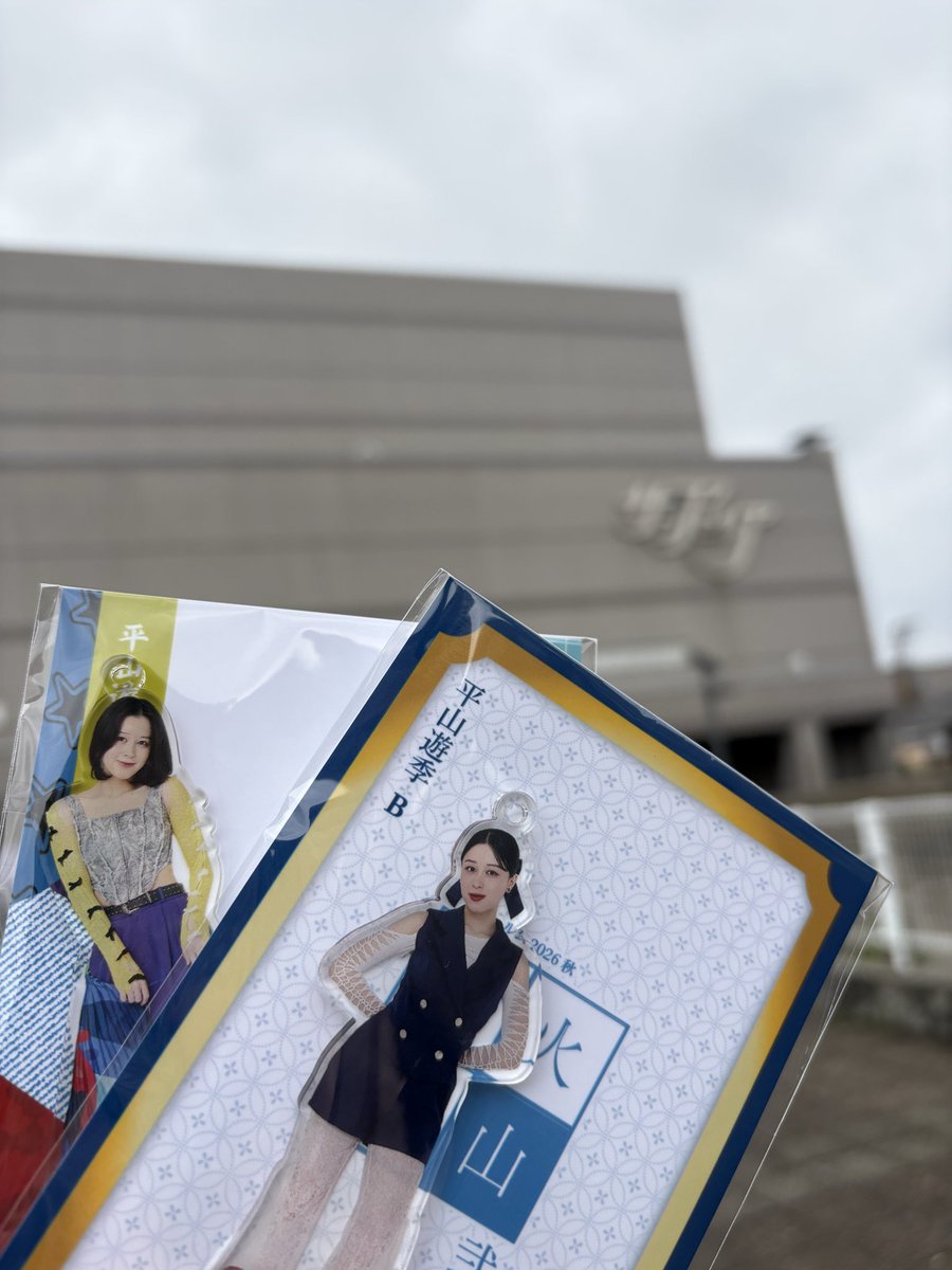 rrrk114's tweet photo. いいライブすぎて何回も泣きそうだった、セトリ最高すぎ〜〜〜〜〜〜！！！
新衣装可愛すぎるのではやくFSKほしい https://t.co/mYR6TAld31