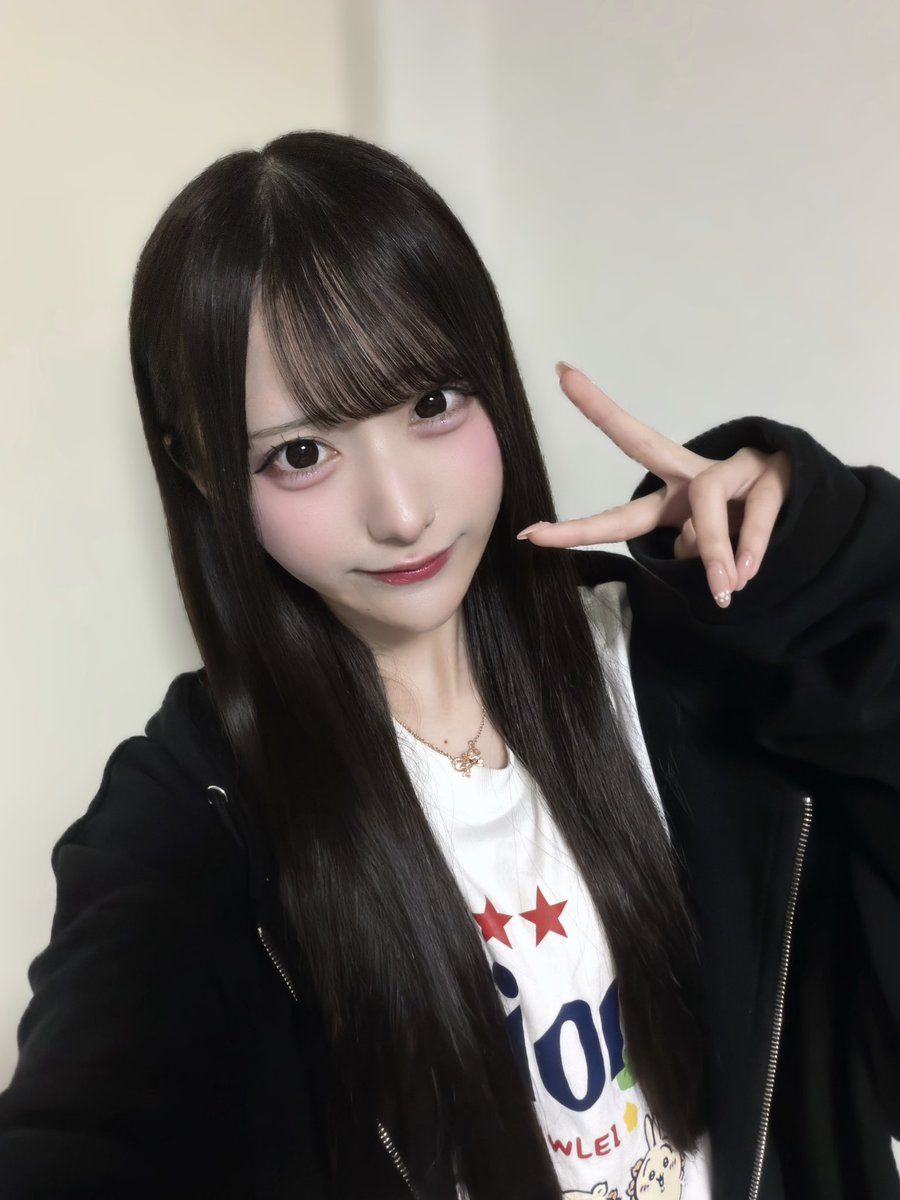 ayase_kotori_'s tweet photo. 配信ありがとうございました^-𖥦-^♡
気づいたら長時間配信してて時間があっという間でびっくり(𓈒ʚ̴̶̷̷̥ ⩊ ɞ̴̶̷𓈒)たのしかった❕
コメントもギフトもたくさんありがとうございました！よるごはんたべるよ〜🍚
#RainTree https://t.co/srOy4y1Vde