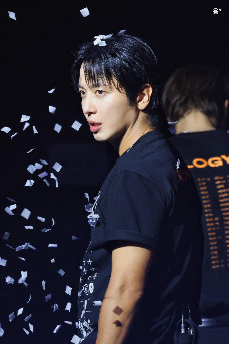 YH_622_YH's tweet photo. 260912 3LOGY ENCORE IN BUSAN DAY1

@JYHeffect 
#정용화 #JUNGYONGHWA 
#씨엔블루 #CNBLUE https://t.co/ee8j80Lar3