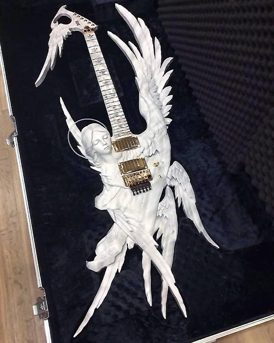 designdocument's tweet photo. Hand-crafted 1/1 Custom Guitars by Electric Sound Products 🎸🪽 https://t.co/gRzHFmdiAM