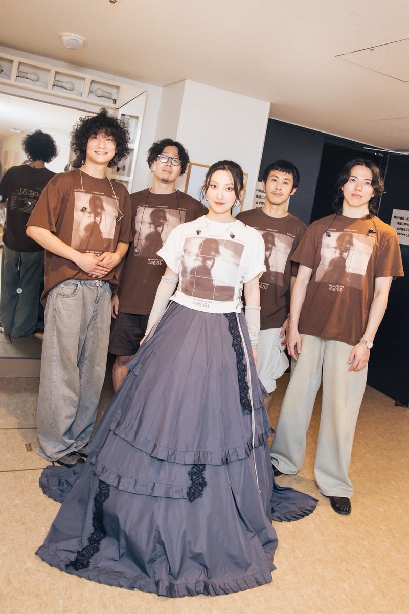 leoieiri_staff's tweet photo. [Thank you𓅂∘˚]

2026.09.12

家入レオ TOUR 2026 -Log:31-
厚木市文化会館 大ホール

ツアー初日!!
お越しいただきありがとうございました

Photo by Rina Asahi

NEXT
↳ 09,22(火・祝) 
静岡市清水文化会館マリナート大ホール
🎟️ https://t.co/xJDiEm6zge

#Log31ツアー
#家入レオ_31 #家入レオ #LEOIEIRI