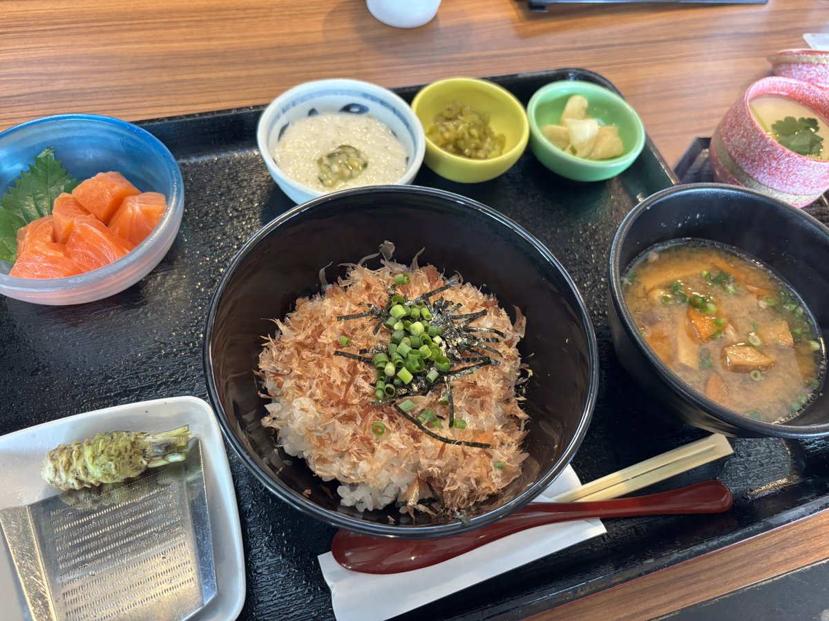 MatsuiGoU1203's tweet photo. 大王わさび農園のごはんとわさびレモンかき氷 https://t.co/7fFZVuzToq