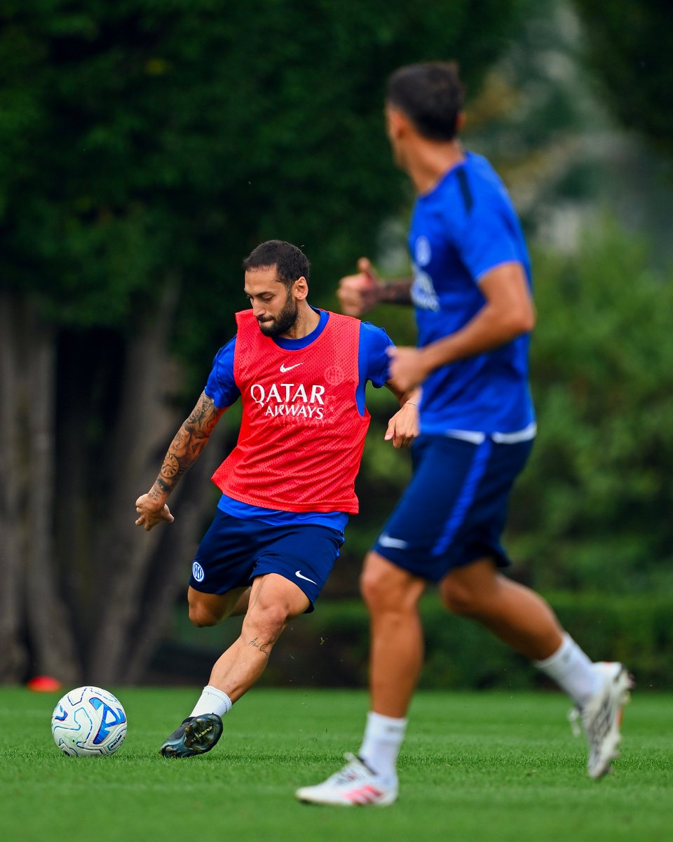 Inter's tweet photo. DUO 👥⚽️ https://t.co/tZ8OHK6ALr