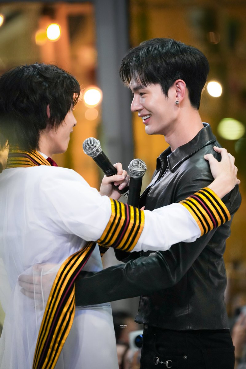 summernight26's tweet photo. เห้ยแกร ทำไมมันเหมือนงานนั้น 🤧

POOH GRADUATION CELEBRATION
#ppoohkt @ppoohkt
#PoohGraduation2026
#pavelphoom @pavelphoom https://t.co/fh2jfz66Ib