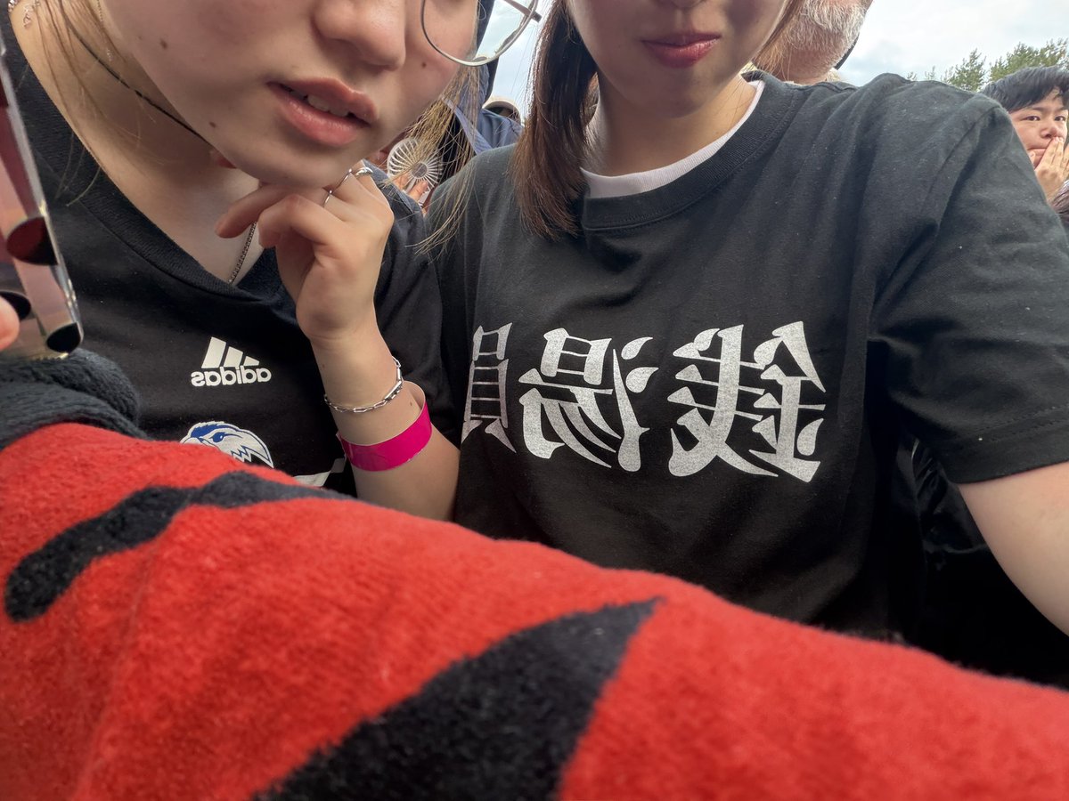ckhyluv's tweet photo. やっぱりフェスは最高なんです、ビールが美味い🍻
C&amp;K幸せな時間をいつもありがとうございます⸜🌷︎⸝‍
#ジャムナイトフェス #candk https://t.co/ZPKdz3ZqGk