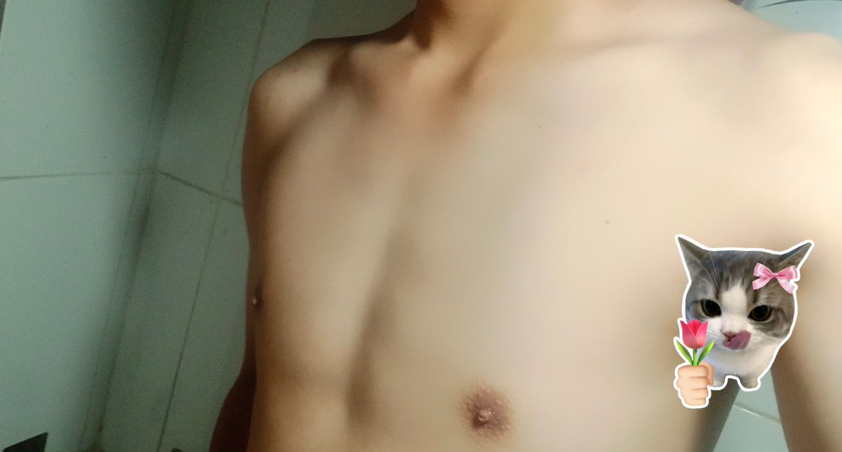 Trailunm65's tweet photo. Dạo này mập lên rồi nè, mừng quá điii🌹
Cũng muốn có bé bot men lùn để ôm🍀 https://t.co/WtZJr62RHs