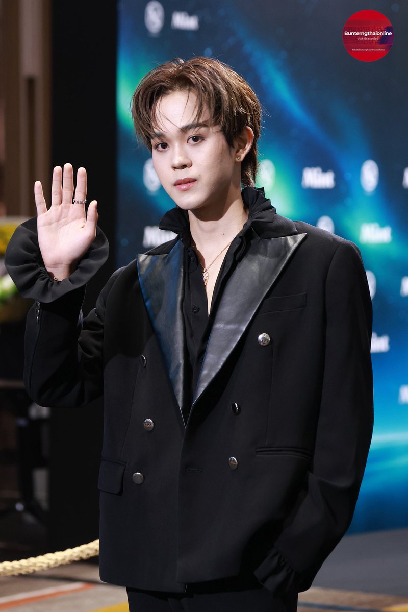 Bunterngonline's tweet photo. “ไทโอ” ร่วมเดินพรมในงาน “Mchoice Mint Awards 2026” ✨

THI-O THE RUNWAY DEBUT

#MintAwards2026xTHIO 
#MintAwards2026
#THIOTHAMM #THIO #ไทโอ #NexT1DE_THIO #NexT1DE https://t.co/aarRr84z1t