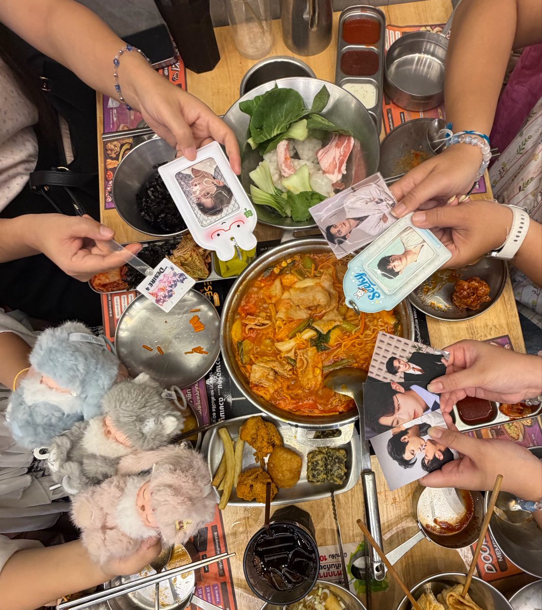 pechraploy_'s tweet photo. เดททึ @fanbozhan8510 @Forest_YJ17 @sundaydusffy @mymai_2000 https://t.co/iAKUjeWNU8