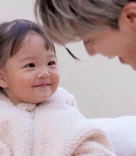 boyodreamm's tweet photo. อยู่กับป๊า                              อยู่กับแม่ https://t.co/4TFs0i5ewM
