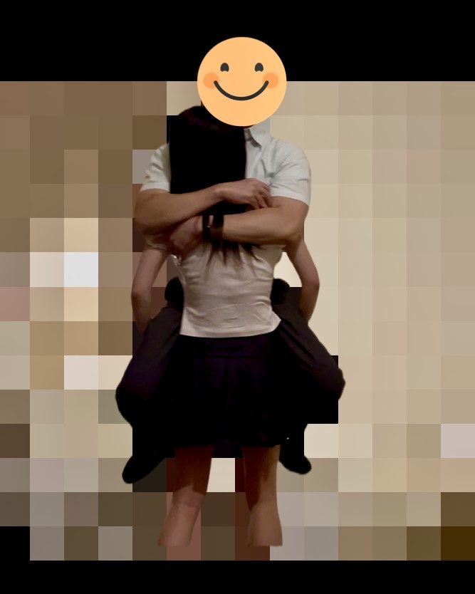 Thunderstorm_x_'s tweet photo. 154cm 45kgの子にお姫様抱っこや普通の抱っこ、おんぶやお馬さんごっこしてもらい踏み台にもなってもらった
#liftandcarry #ponygirl #lapsitting #踏み活 #抱っこ https://t.co/TmyxOhKVn0
