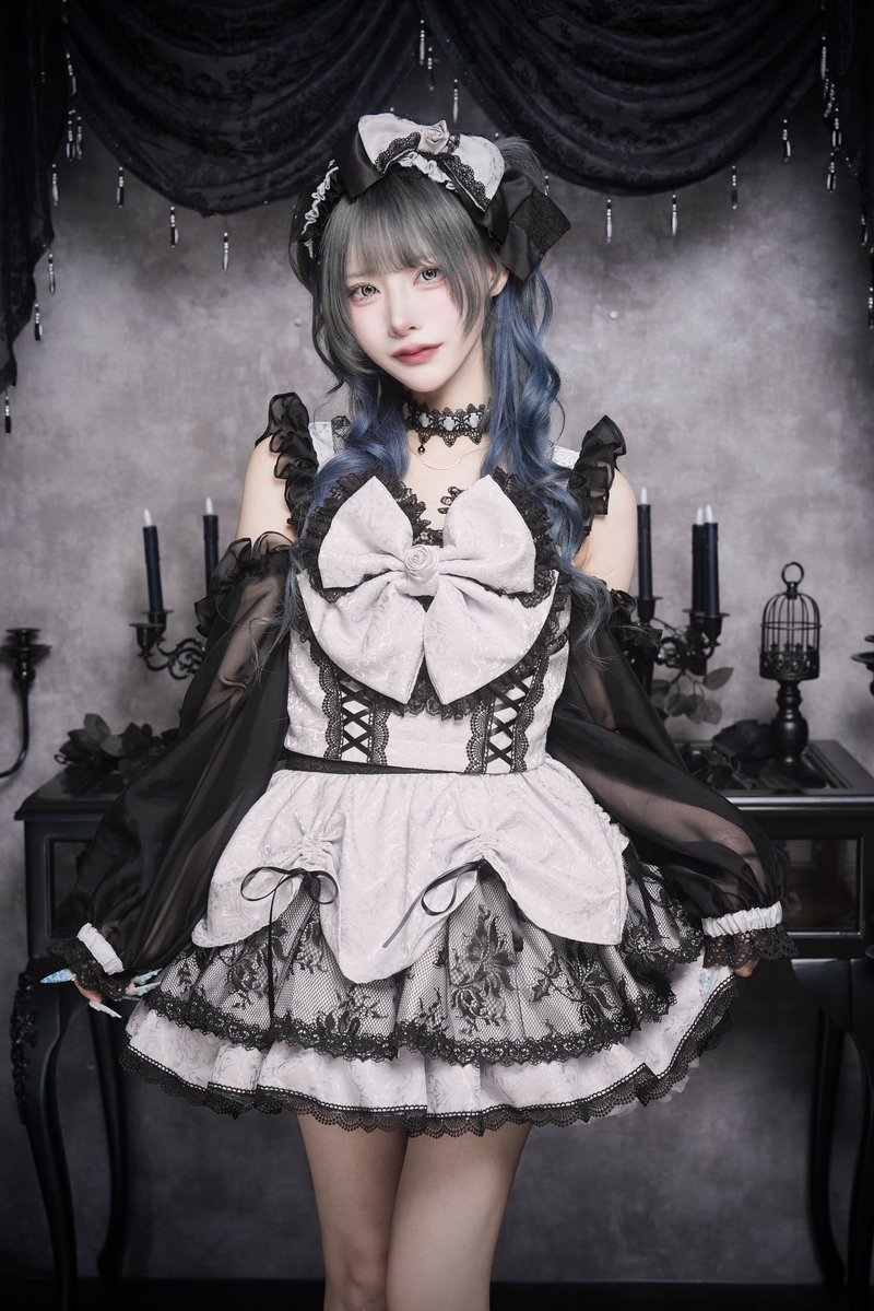 nightmareholic_'s tweet photo. † 𝐍𝐢𝐠𝐡𝐭𝐦𝐚𝐫𝐞 𝐇𝐨𝐥𝐢𝐜 †  衣装公開🦇

┈┈┈┈ ♱ ︎┈┈┈┈
✦ 𝐆𝐫𝐚𝐲 × 𝐁𝐥𝐚𝐜𝐤 𝐁衣装 ✦
𝐌𝐨𝐝𝐞𝐥：いおにゃんこ大戦争(@__1Ollx )
┈┈┈┈ ♱ ︎┈┈┈┈

♰ オープニングキャスト大募集 ♰
応募はDM、LINEまで✉️ 🖤

#メアホリ #新宿コンカフェ #歌舞伎町コンカフェ https://t.co/FCRsDo2sYi