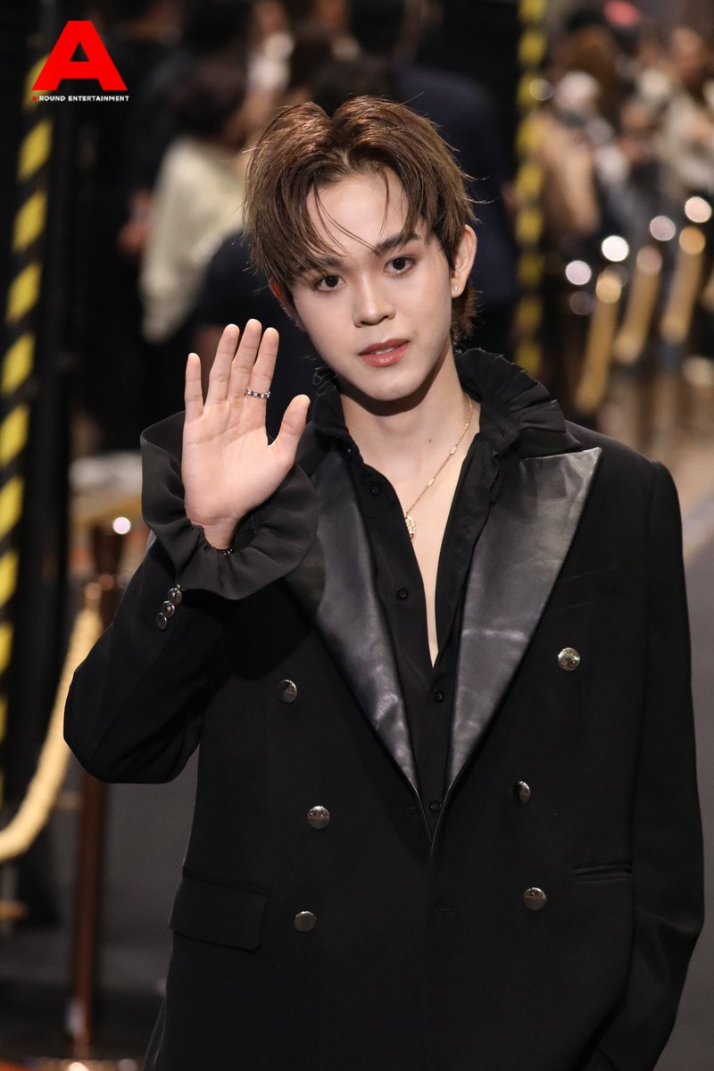 around_ent's tweet photo. “ไทโอ NexT1DE” ร่วมเดินพรมแดงในงาน ‘Mchoice &amp; Mint Awards 2026’

THI-O THE RUNWAY DEBUT
 #MintAwards2026xTHIO
#NexT1DE #NexT1DE_THIO #THIOTHAMM #THIO
#MchoiceMintAwards2026
#MintAwards2026 https://t.co/op3UQSbgqm
