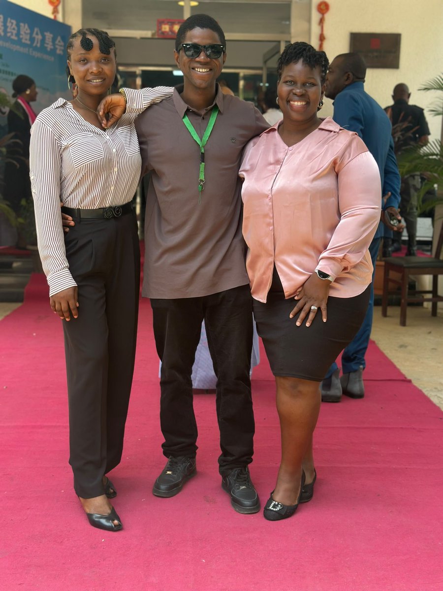 JoshuaChibuikeO's tweet photo. My happiness is still mine. A great team ❤️

#ChibuikesMedia #oraclesofparable https://t.co/Ma6GaNfgW3
