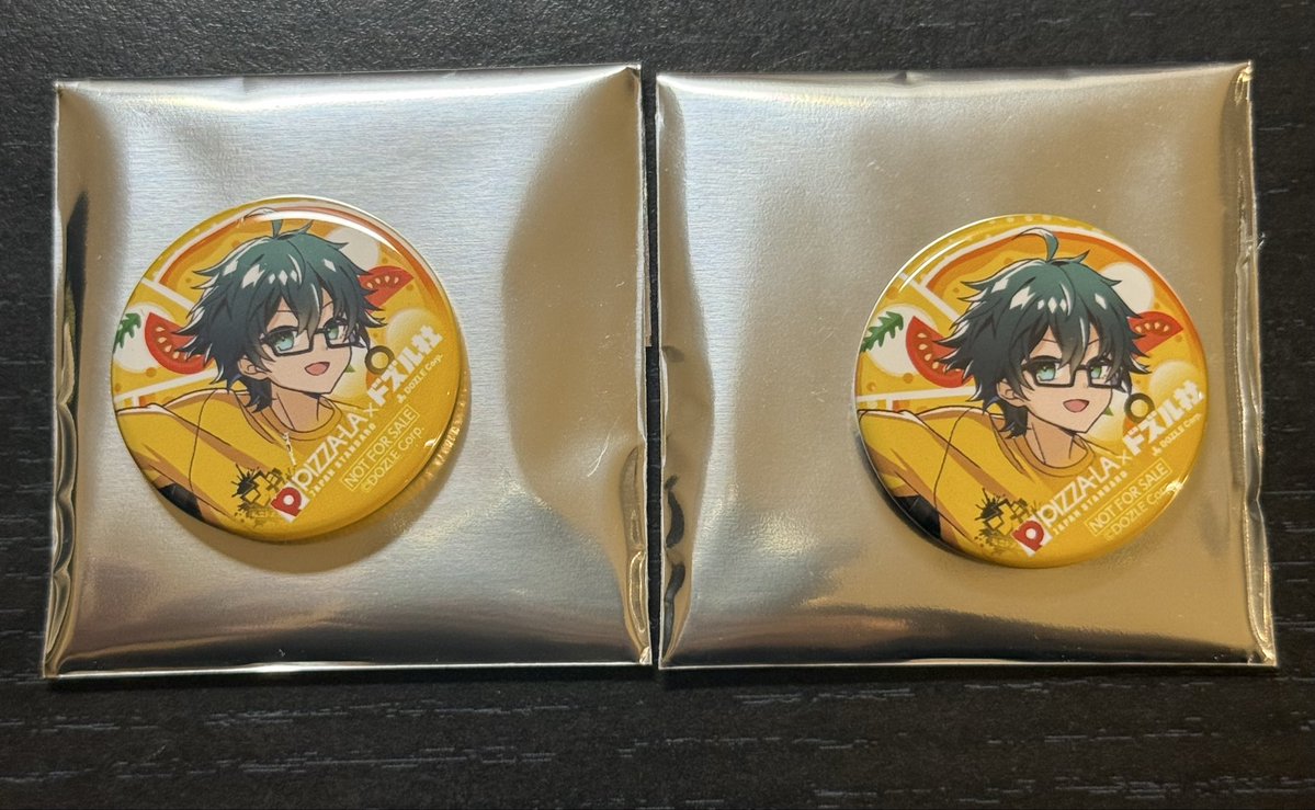 manaka0513_'s tweet photo. 【交換】
ドズル社 ぶっとびな祭 ピザーラコラボ缶バッジ

求　⛄️×2

譲　🍌×2

検索からもお気軽にお声がけください
明日も現地にいます。

 #ドズル社
 #ぶっとびな祭 https://t.co/Y4oGSJURy8