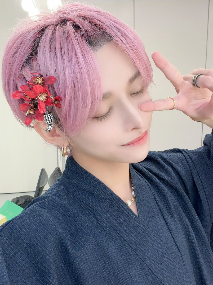Kasetobi_jokyo's tweet photo. 気合い入れてハートのヘアメなどしてみた(ヘアメさんが https://t.co/jVuI31SfkZ