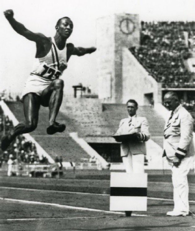 SebastianAvenue's tweet photo. Happy Birthday
Jesse Owens🏅

Owens specialized in the sprints &amp; the long jump and was recognized in his lifetime as "the greatest and most famous athlete in track &amp; field history". He achieved international fame at the 1936 Summer Olympics in Berlin, by winning four gold medals https://t.co/rl4DNncgaV