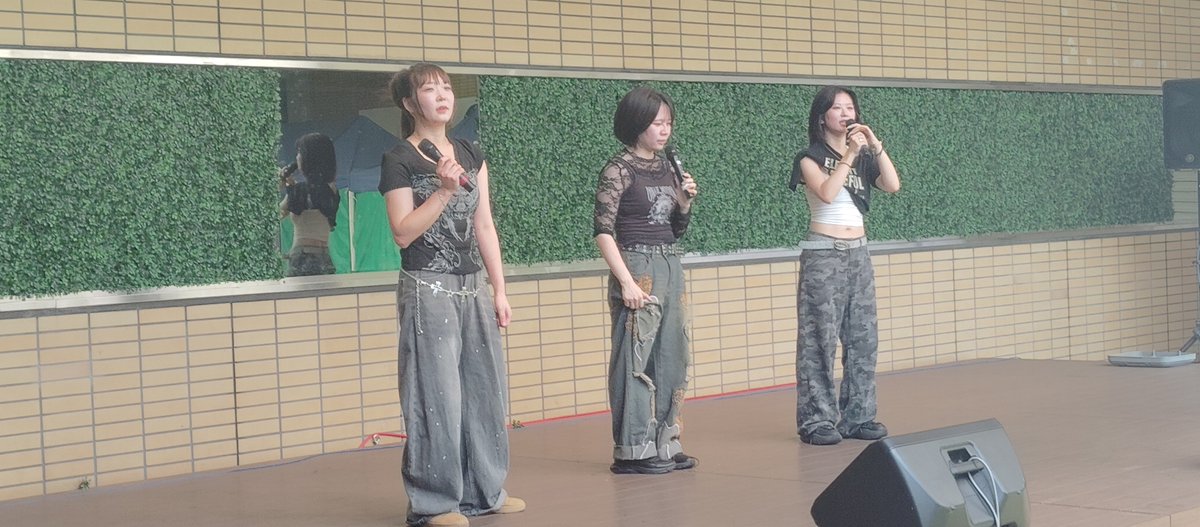 nori1103kira's tweet photo. おへそ広場にて
この時、まだ2回しか見た事ないですが
楽しかったですダンス上手い
@Morphoofficialx https://t.co/SHbSMTBO1E