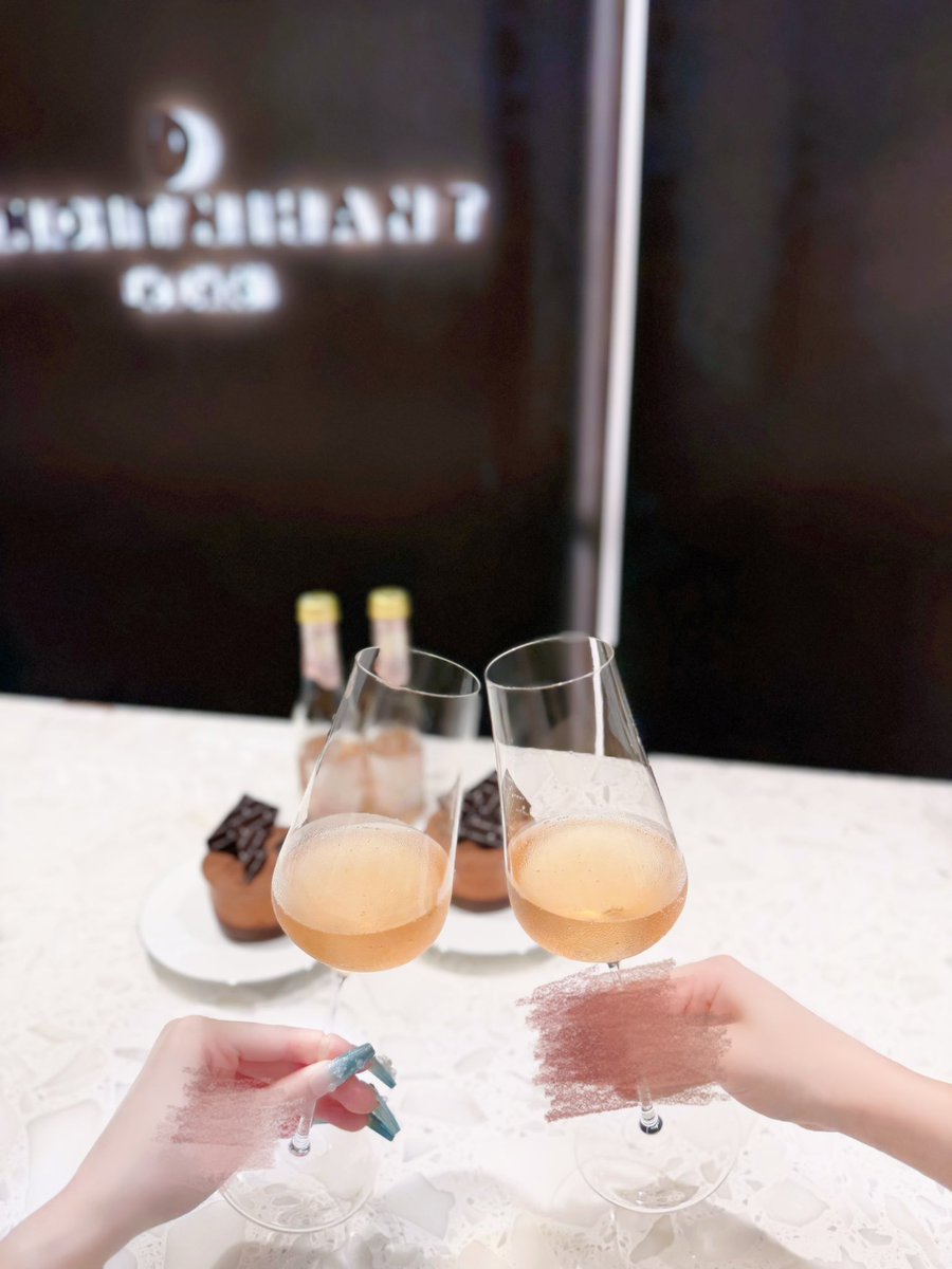 e_Midveil's tweet photo. 𝐋𝐞 𝐂𝐚𝐟𝐞́ 𝐁𝐄𝐍𝐎𝐈𝐓 𝐍𝐈𝐇𝐀𝐍𝐓 ✩.*˚

池袋駅から直通だから、雨に濡れずに行けてネ申🌟⋆꙳可愛い写真たくさん撮れた〃•ω‹〃♡ https://t.co/VALwgcKWE6