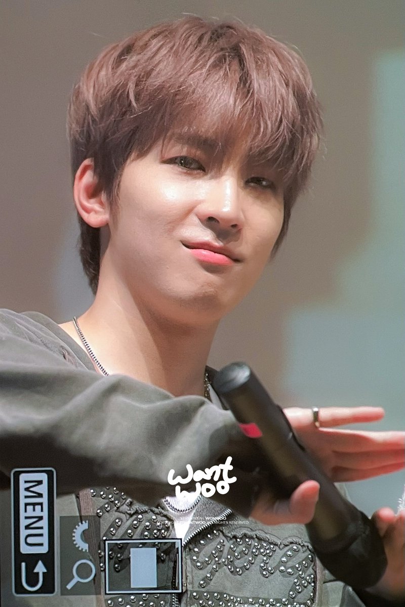 JINNYWW0717 tweet picture
