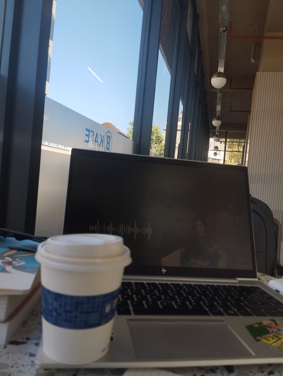 gulselcuk96's tweet photo. I'm working... 

See u later. 😌

#bursa #hr https://t.co/Hm4Jv6dC5b