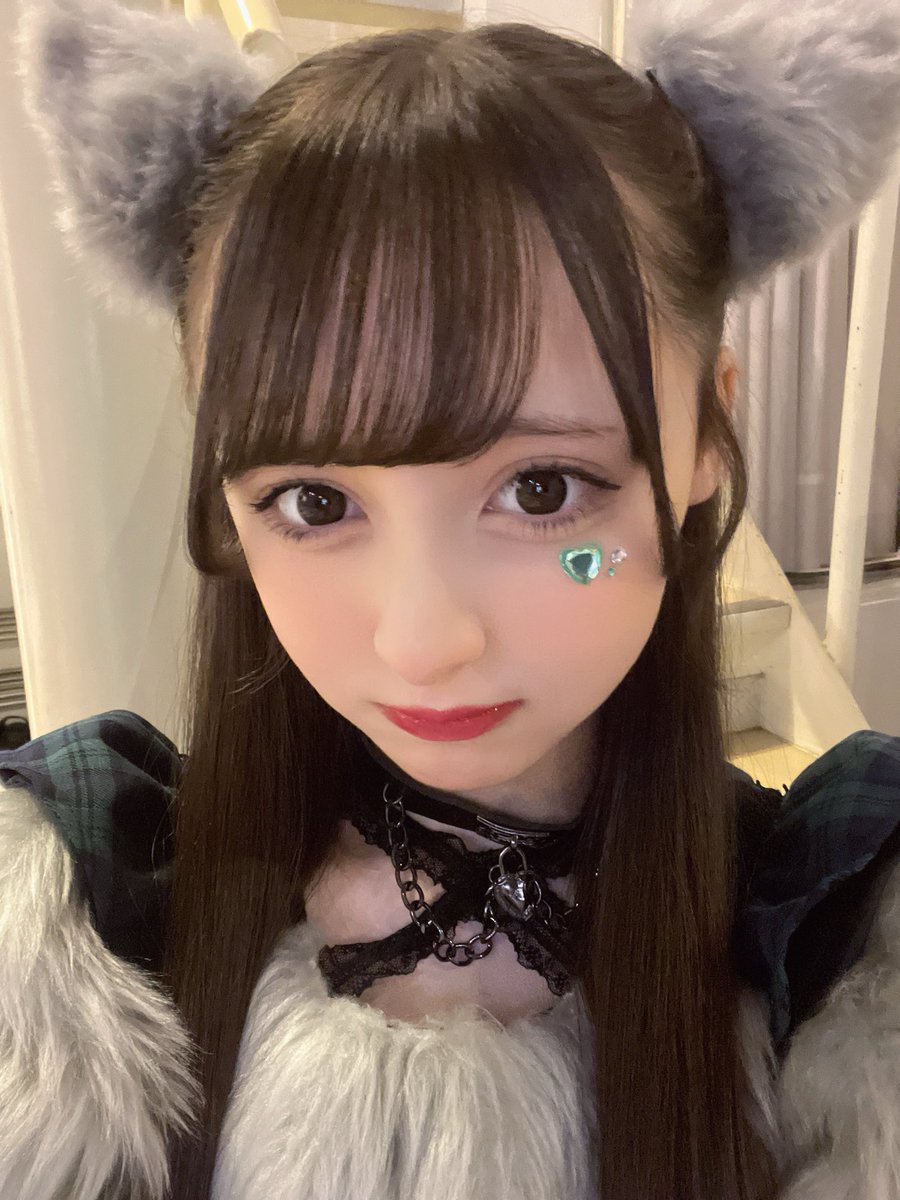 iLiFE_wakaba's tweet photo. iLiFE! 加入して今日で3年になりました 💚

この3年間全ての出会ってくれた皆さんにとっても感謝しています。初めて自分の衣装を手に取った時のトキメキと感動を今でも鮮明に覚えてるよ👗🌟

4年目の若葉のあちゃんもよろしくお願いします🍀︎🐈♡

↓  加入当時の中3の時の写真だよ( ơᴗơ )♡ https://t.co/NUtDcYzVop