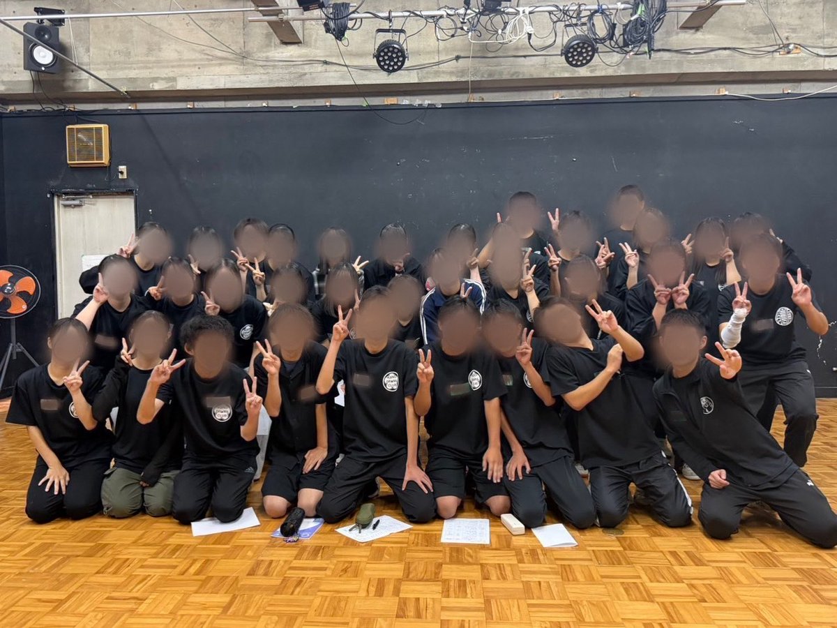 kano_engeki's tweet photo. 加納高校演劇部です！
本日は、岐阜農林高校演劇部の皆さんと交流会をさせていただきました！

各部署での活動の様子を紹介していただいたり、ワークショップを行っていただいたりと、たくさんのことを学ばせていただきました。
本当にありがとうございました！

@engeki_gifnri https://t.co/Mnu0jrVXVj