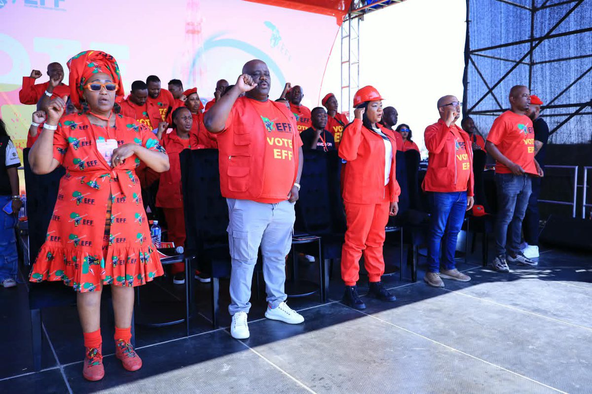 EFFSouthAfrica's tweet photo. Fighters singing Nkosi Sikelel’ iAfrika,as originally composed by Enoch Sontonga, at the EFF Tshwane Manifesto Rally, which will be addressed by the incoming Mayor of Tshwane, Commissar @OmphileMaotwe.

 #VoteEFF2016
 #VictoryOrDeath https://t.co/icDMCqsb1u