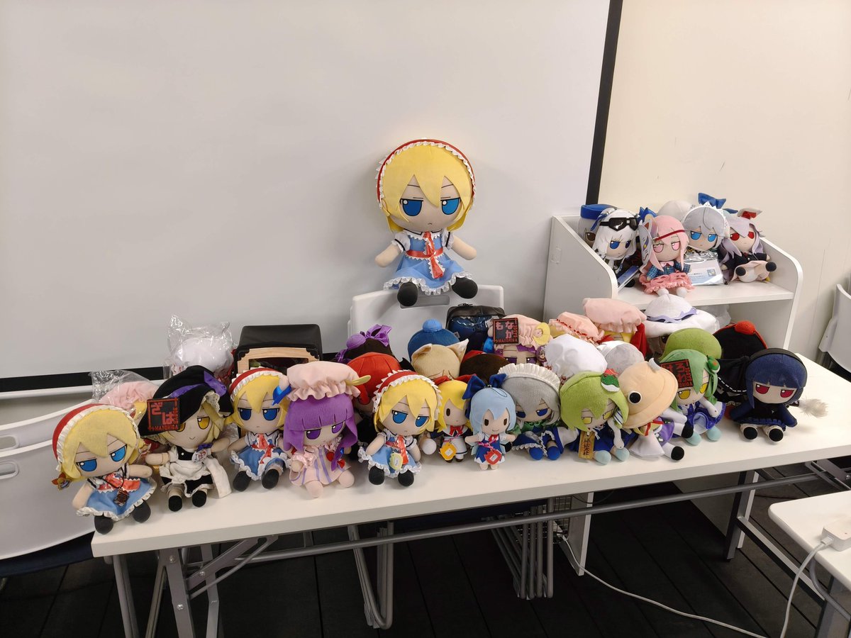 zahhazaha's tweet photo. 【ついに明日】
名古屋駅西で行われる #名古屋東方交流会
たくさんの参加表明ありがとうございます
入室、受付は11時より（コスプレは10時から）となっております

当日は混雑しますので荷物の管理にはご注意ください

https://t.co/NQxR8nftKh

↓おおよそのタイムテーブル https://t.co/kNA0nhtoeM