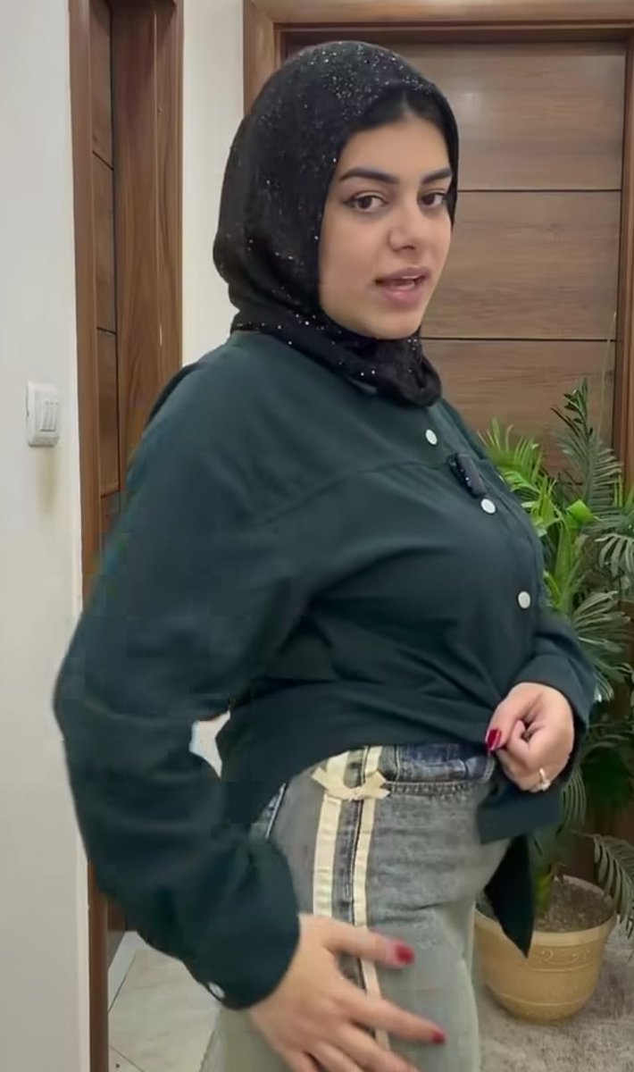 s_zenab8's tweet photo. تؤتؤتؤ شيل أيدك من زنبورك يواد🤏 
عايز الخيارة تقور فالنفق بتاعك لحد يبقي كس 🥵
https://t.co/CEyo9gyxWe صراحة 😉 https://t.co/3aNhJPMed7