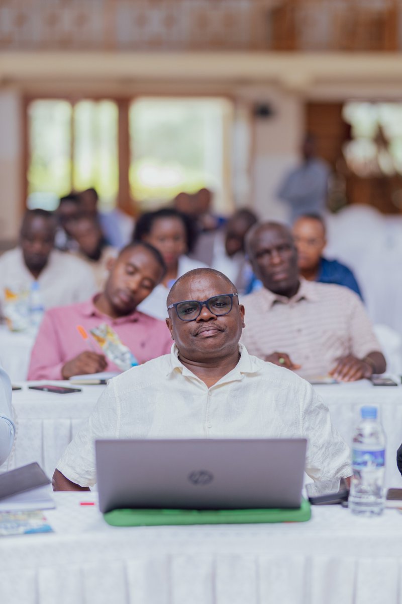 koffito_il's tweet photo. Abikorera bo muri @RubavuDistrict bagaragaje ko bakeneye byihutirwa iterambere rya Santere y'Ubucuruzi ya #Mahoko yo muri @KanamaSector, aho bavuga ko hakenewe imihanda ya kaburimbo, Isoko rya kijyambere ndetse na Gare y'imodoka ijyanye n'igihe.  Ibi bije nyuma y'uko aka Karere kamaze kubona igishunyo mbonera cy'imikoreshereze y'ubutaka. @RTDARwanda @Rwanda_Housing @promulindwa