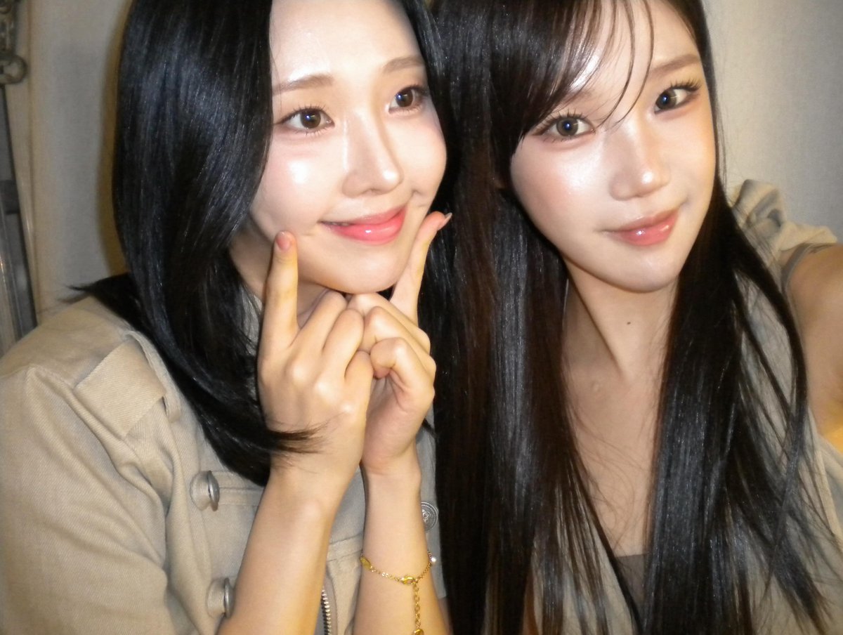Lee_geu_roo's tweet photo. https://t.co/pxyUpldtYc