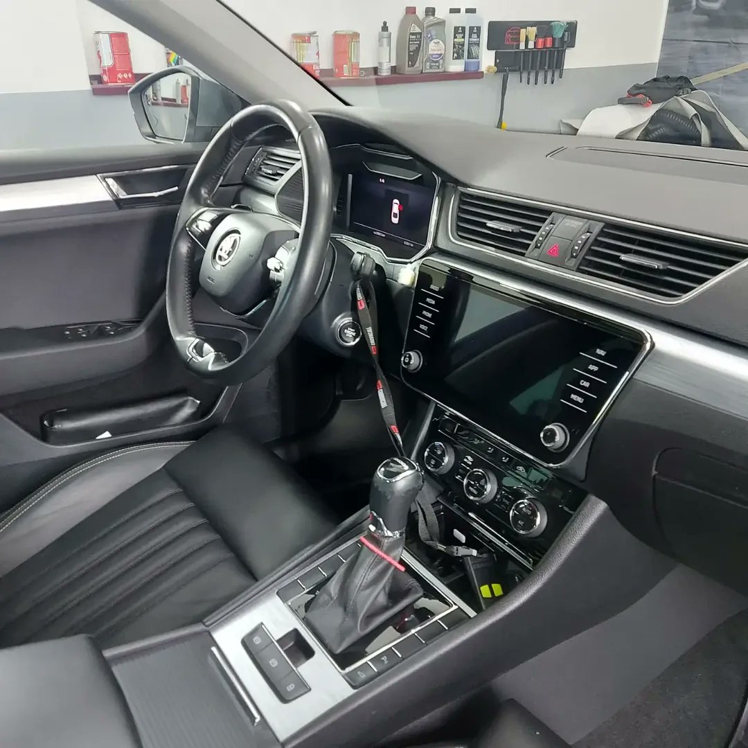 morrislaura5510's tweet photo. Škoda Superb

Redovno održavanje vozila obuhvata detaljno čišćenje enterijera i eksterijera: usisavanje, plastike, kožu, tapacire, šarke, patosnice i spoljašnje pranje. Zakazivanje termina porukom u inbox ili pozivom. https://t.co/00GGnrA4Ij