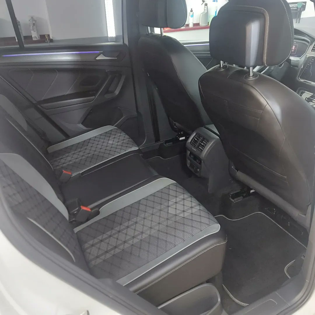 ANDERSON1779's tweet photo. VW Tiguan

Dubinsko pranje enterijera
• sedišta, pod, patosnice i bunker
• detailing do najsitnijih detalja
• čišćenje i dressing plastika
• šarke, uvuci vrata i tapacirung
• mašinsko sušenje enterijera

Zakazivanje termina porukom u inbox. https://t.co/oLrriSkLDM
