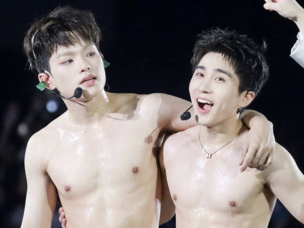 LnChuNgc287084's tweet photo. +1 ae thân thiết 😋 https://t.co/nBOLUo2Jao