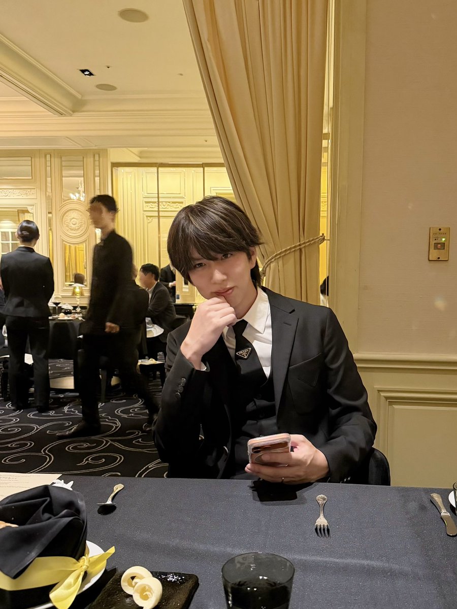 hajimesyacho's tweet photo. 妻と三つ星レストラン🍽️
夏は忙しくてなかなか育児に参加できず、たくさん負担をかけてしまったのでご馳走したぜ https://t.co/59EO2GATlP